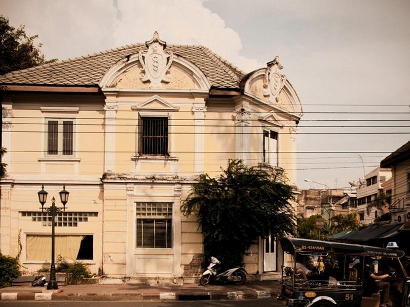 The Asadang Bed And Breakfast Bangkok Bagian luar foto