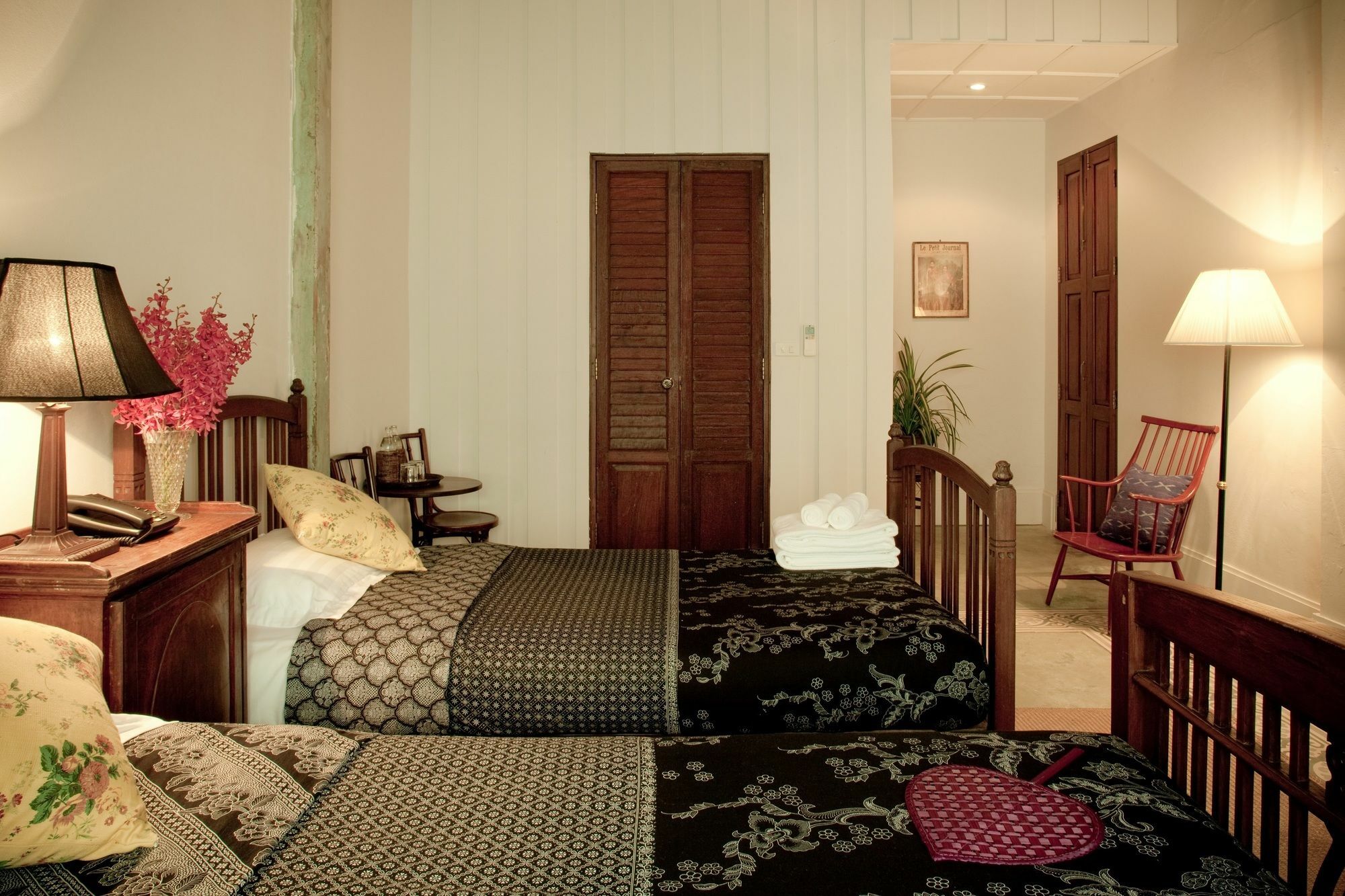 The Asadang Bed And Breakfast Bangkok Bagian luar foto